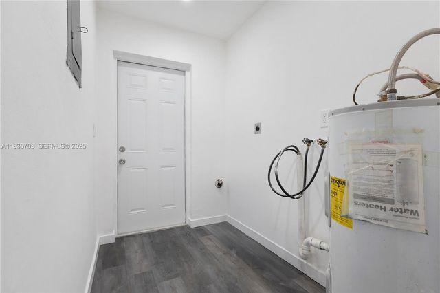 28 NW 34th Ter 28, Miami, FL 33127