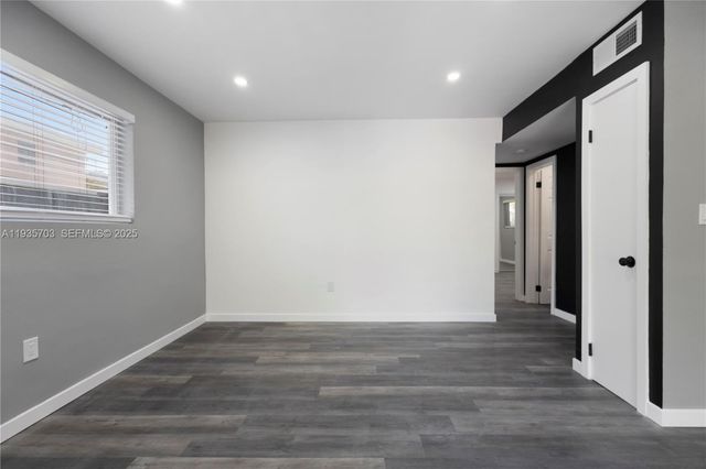 28 NW 34th Ter 28, Miami, FL 33127