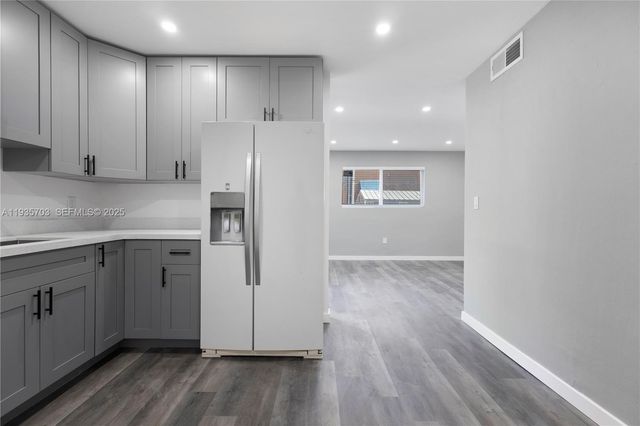 28 NW 34th Ter 28, Miami, FL 33127