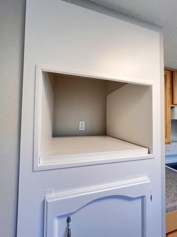 16450 Hibiscus Lane, Friendswood, TX 77546