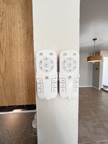 16450 Hibiscus Lane, Friendswood, TX 77546