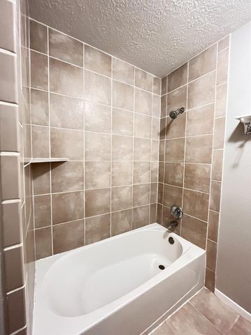 16450 Hibiscus Lane, Friendswood, TX 77546