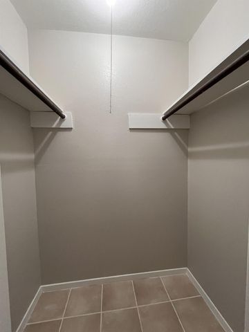 16450 Hibiscus Lane, Friendswood, TX 77546