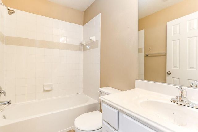 19402 Pinewood Bluff Lane, Humble, TX 77346