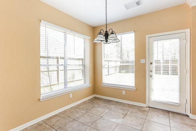 19402 Pinewood Bluff Lane, Humble, TX 77346