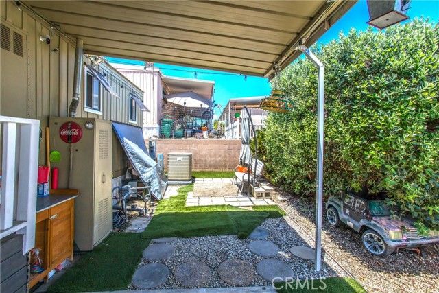 2755 Arrow Highway 95, La Verne, CA 91750