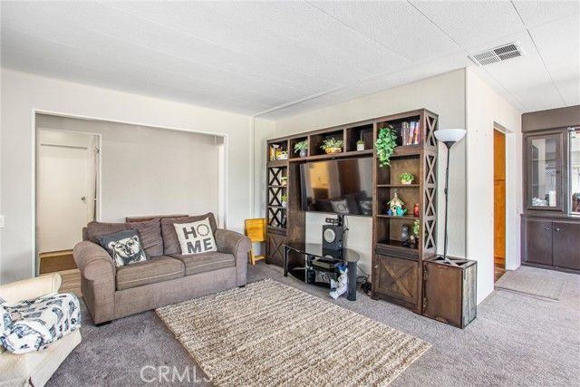 2755 Arrow Highway 95, La Verne, CA 91750