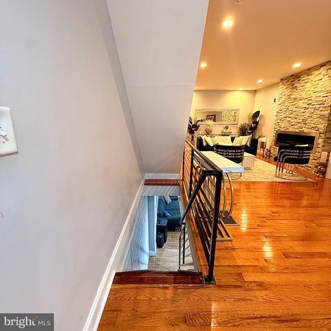 737 COBBS CREEK PKWY, Philadelphia, PA 19143