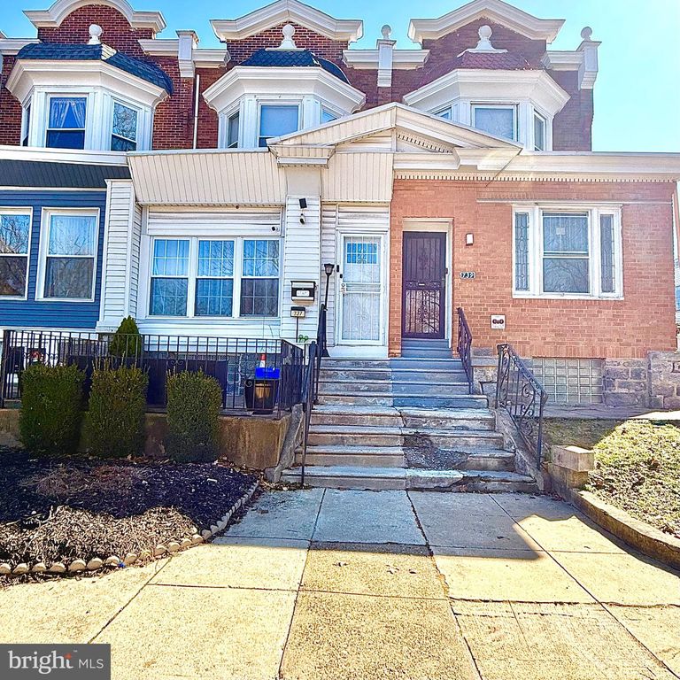 737 COBBS CREEK PKWY, Philadelphia, PA 19143