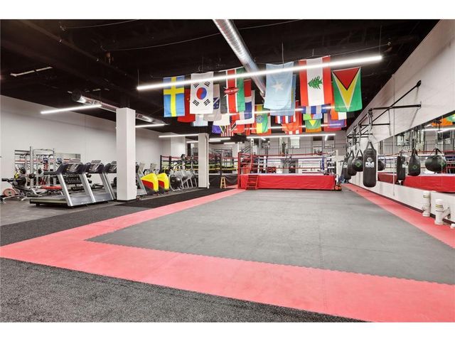 801 SE 9th Street 215, Minneapolis, MN 55414