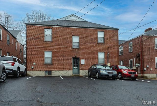 6963 Chippewa Street, St Louis, MO 63109