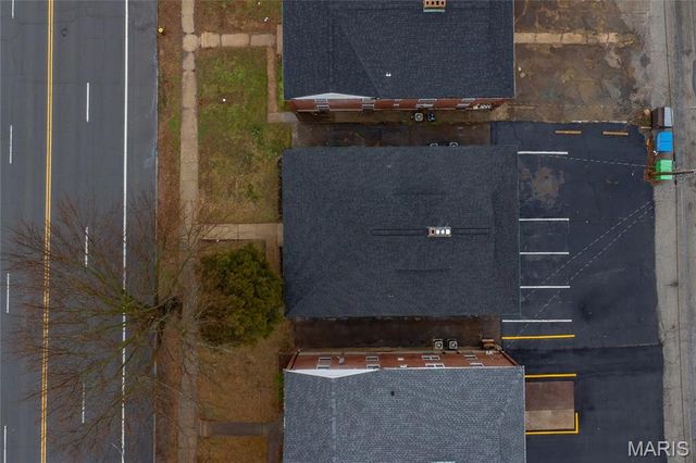 6963 Chippewa Street, St Louis, MO 63109