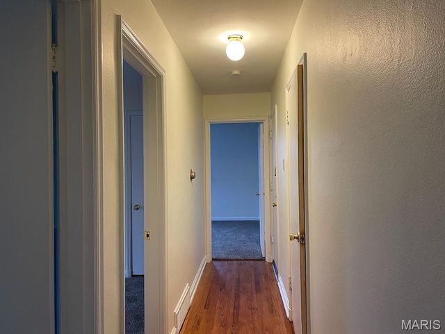 6963 Chippewa Street, St Louis, MO 63109