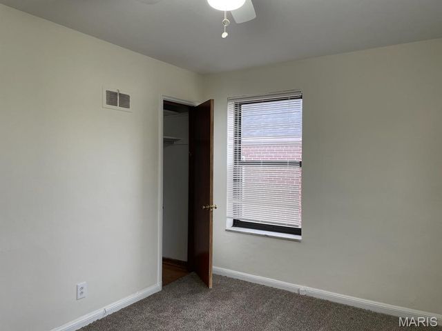 6963 Chippewa Street, St Louis, MO 63109