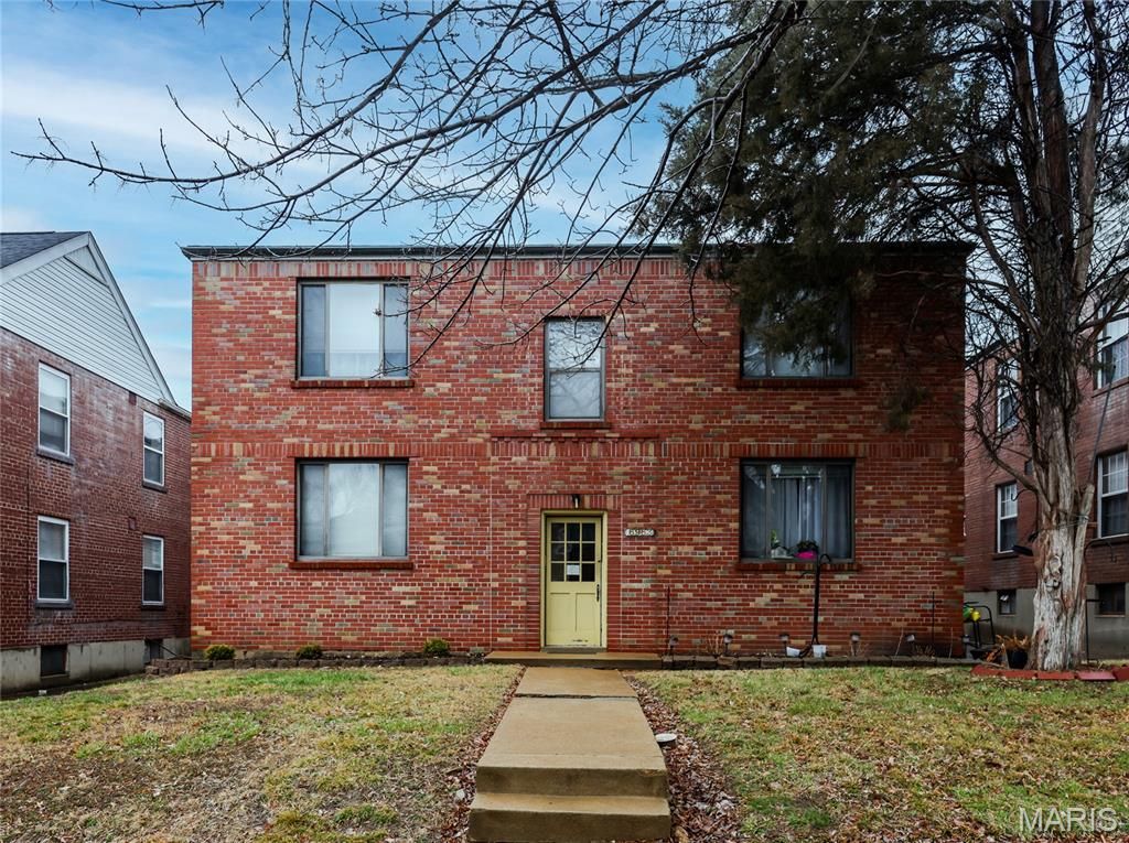 6963 Chippewa Street, St Louis, MO 63109