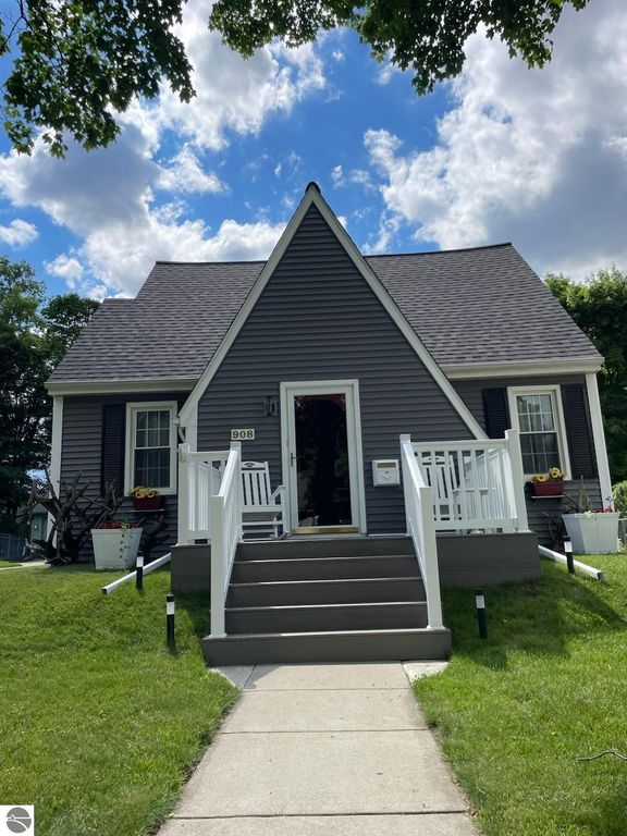 908 S Fancher Street, Mt Pleasant, MI 48858