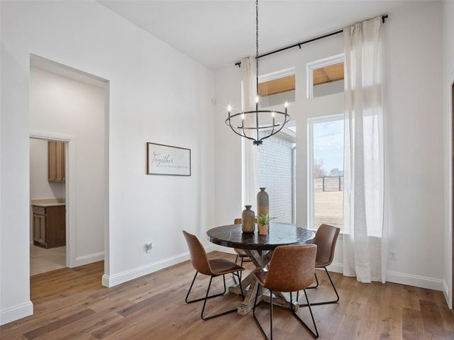 9217 SW 90th Street, Mustang, OK 73064