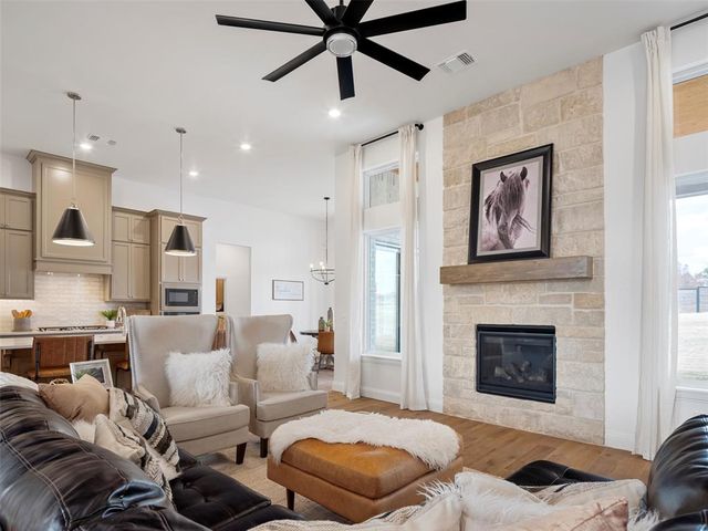 9217 SW 90th Street, Mustang, OK 73064