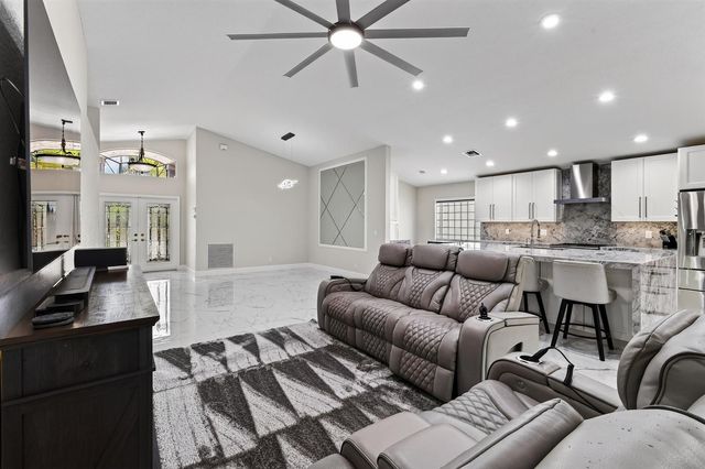 6274 VIA PRIMO Street, Lake Worth, FL 33467