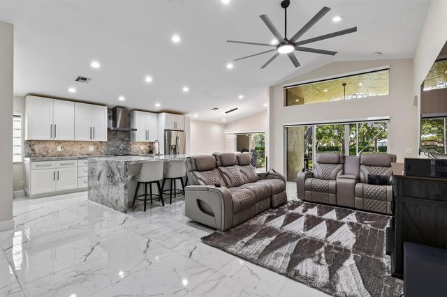6274 VIA PRIMO Street, Lake Worth, FL 33467