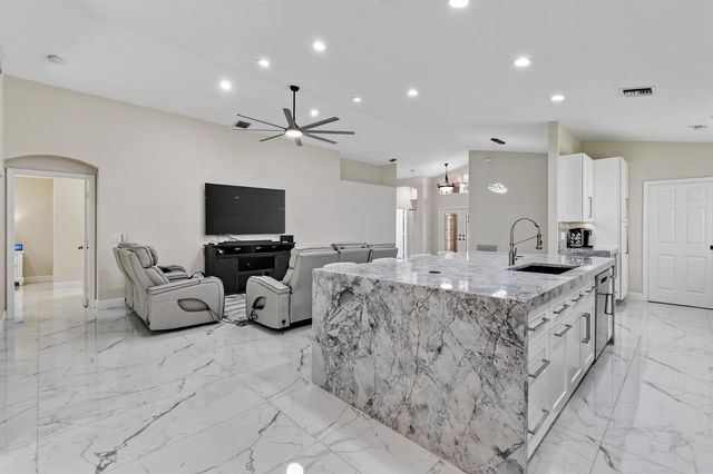6274 VIA PRIMO Street, Lake Worth, FL 33467