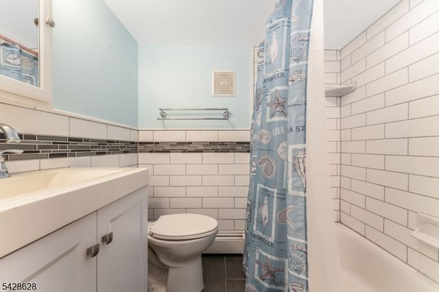 97 Hickory Corner Rd, Alexandria Twp., NJ 08848