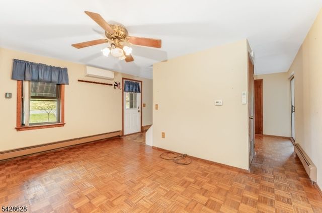 97 Hickory Corner Rd, Alexandria Twp., NJ 08848