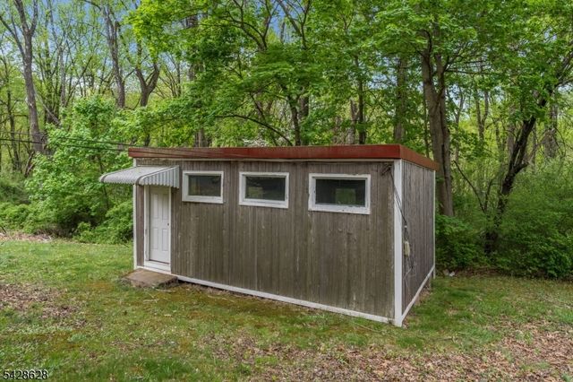 97 Hickory Corner Rd, Alexandria Twp., NJ 08848