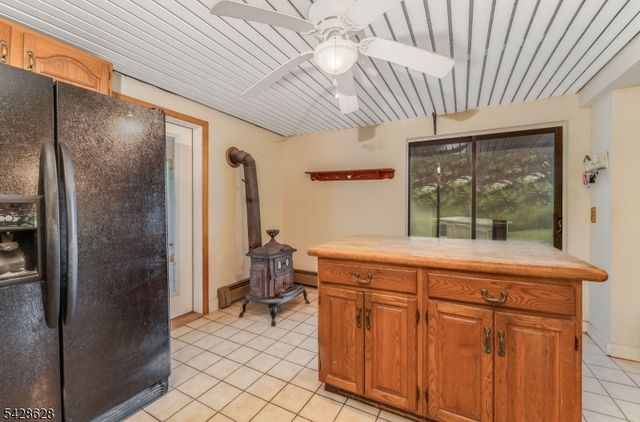 97 Hickory Corner Rd, Alexandria Twp., NJ 08848