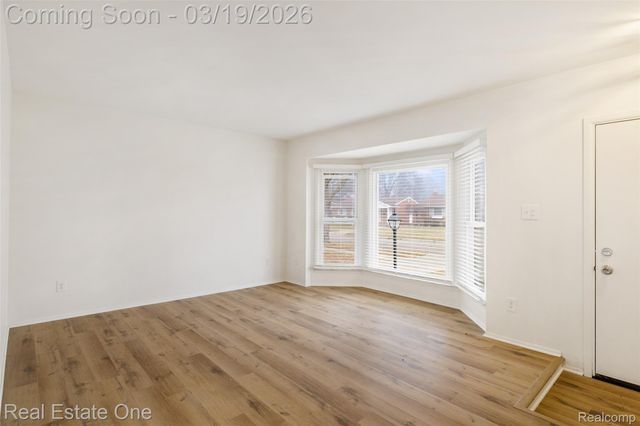 4775 Stanley Avenue, Warren, MI 48092