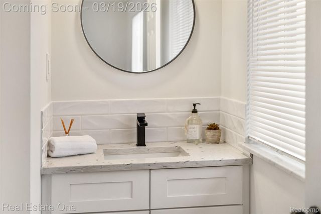 4775 Stanley Avenue, Warren, MI 48092