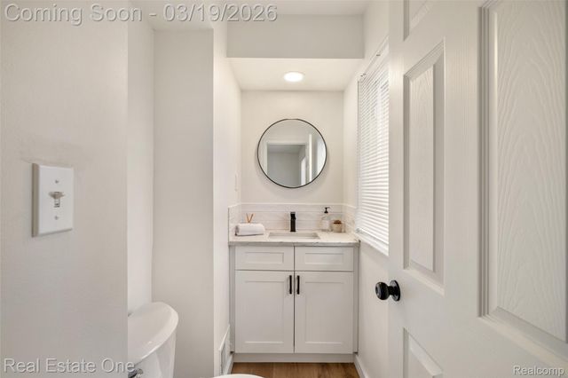 4775 Stanley Avenue, Warren, MI 48092