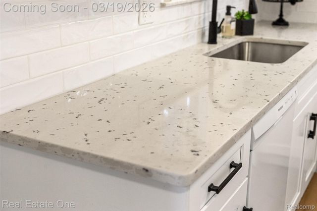 4775 Stanley Avenue, Warren, MI 48092