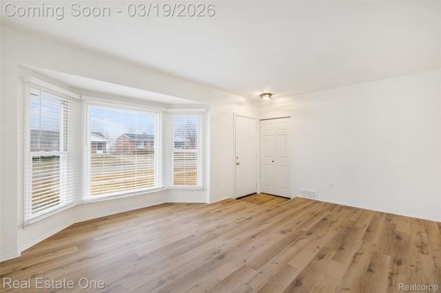 4775 Stanley Avenue, Warren, MI 48092