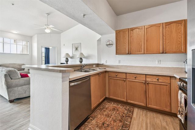 5125 PALM SPRINGS BOULEVARD 3302, Tampa, FL 33647