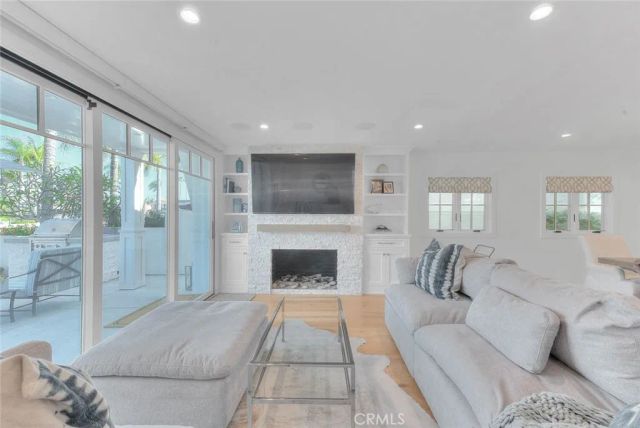 13 Rivo Alto Canal, Long Beach, CA 90803