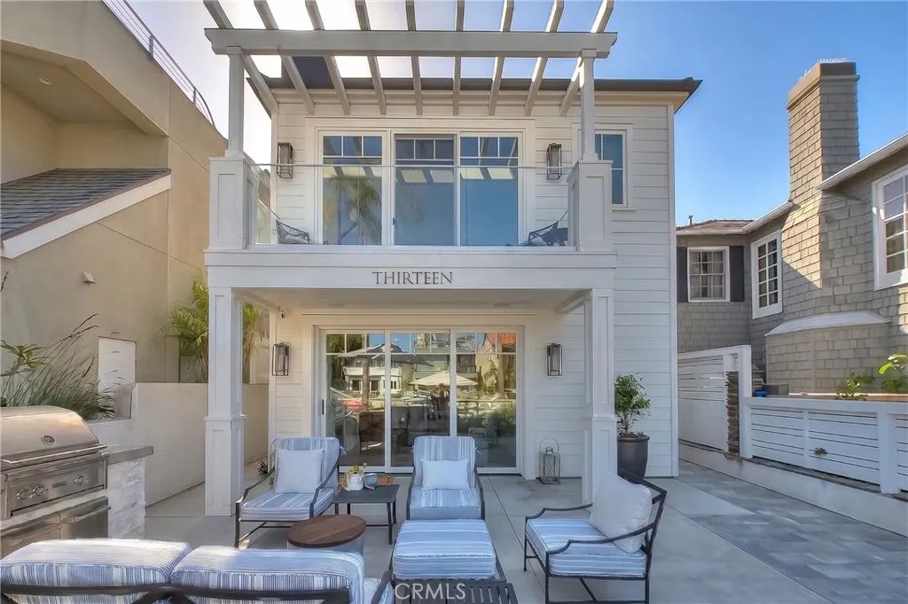 13 Rivo Alto Canal, Long Beach, CA 90803