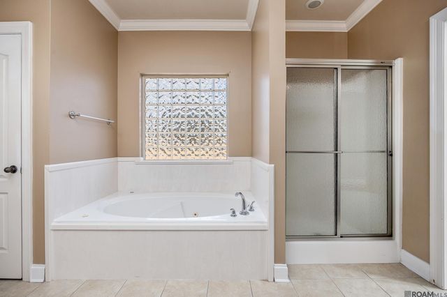 1531 E City Place St, Gonzales, LA 70737