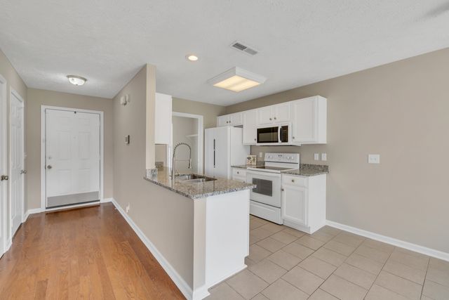 2708 Nugget Ct, Murfreesboro, TN 37130