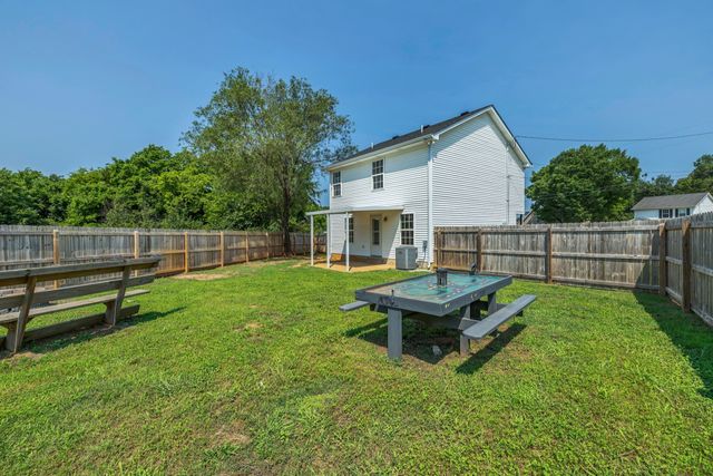 2708 Nugget Ct, Murfreesboro, TN 37130