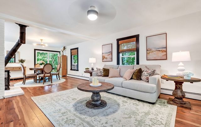 6 Elm Ct, Maynard, MA 01754