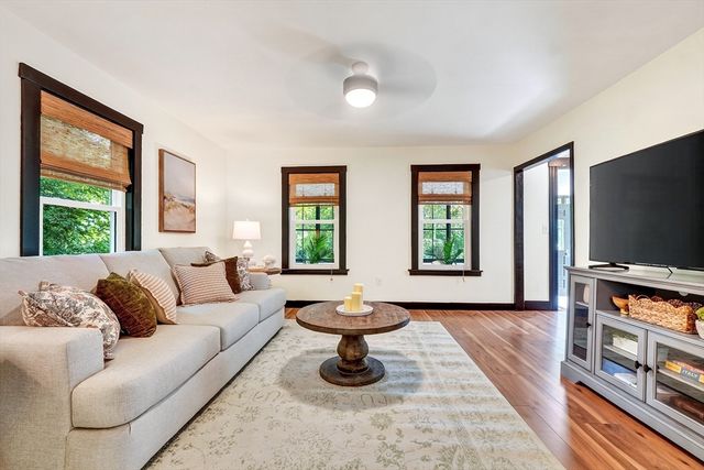 6 Elm Ct, Maynard, MA 01754