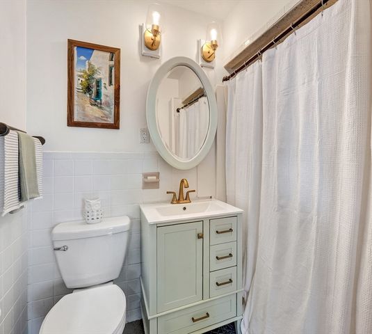 6 Elm Ct, Maynard, MA 01754