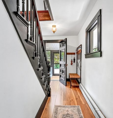 6 Elm Ct, Maynard, MA 01754