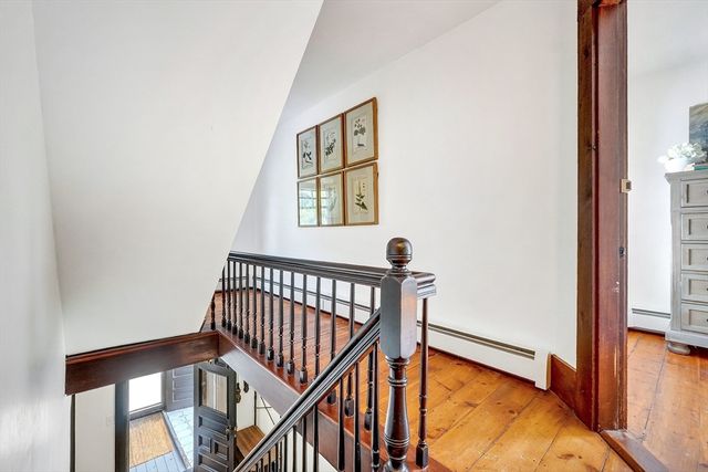 6 Elm Ct, Maynard, MA 01754