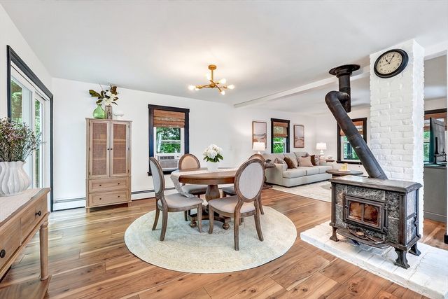 6 Elm Ct, Maynard, MA 01754