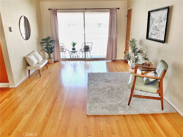 1724 E 1st Street 9, Long Beach, CA 90802
