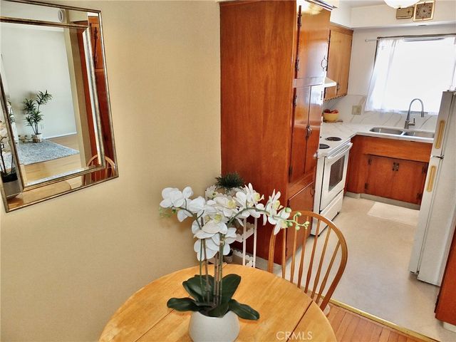 1724 E 1st Street 9, Long Beach, CA 90802