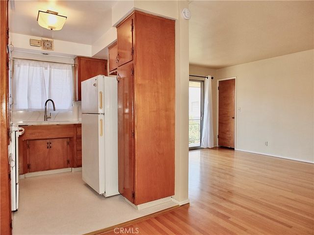 1724 E 1st Street 9, Long Beach, CA 90802