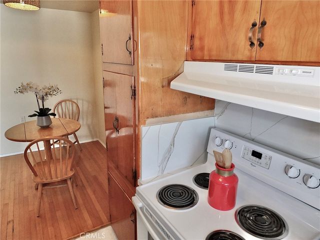 1724 E 1st Street 9, Long Beach, CA 90802